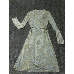 ELLIE TAHARI crossed at the front dress